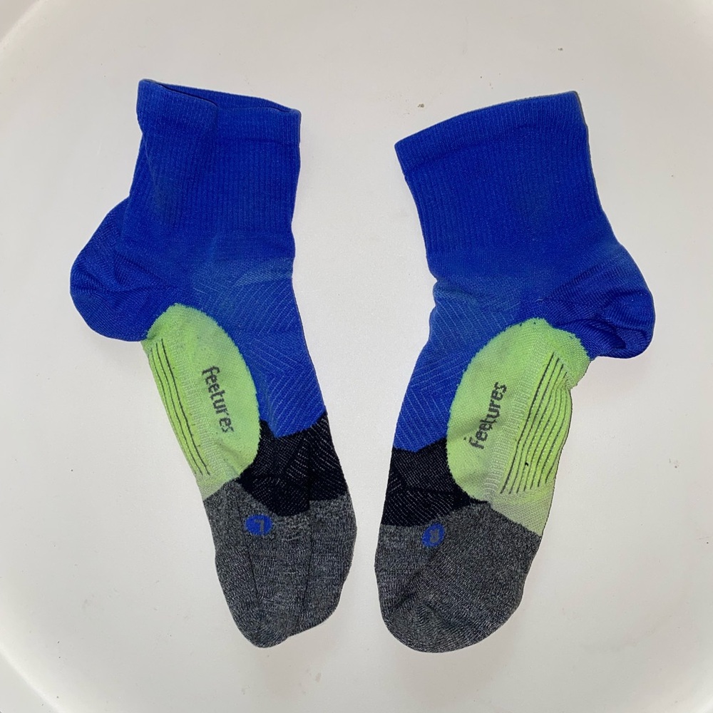 Feetures Running Socks Large